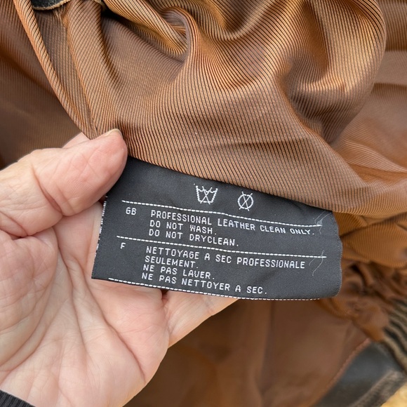 Harley-Davidson Vintage Distressed Brown with Black trim Leather Bomber Jacket - Picture 8 of 16